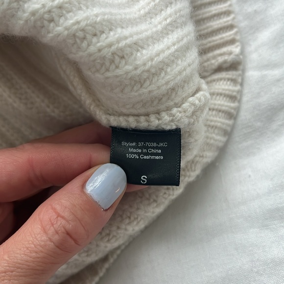 Jenni Kayne Cashmere Turtleneck - Picture 13 of 14